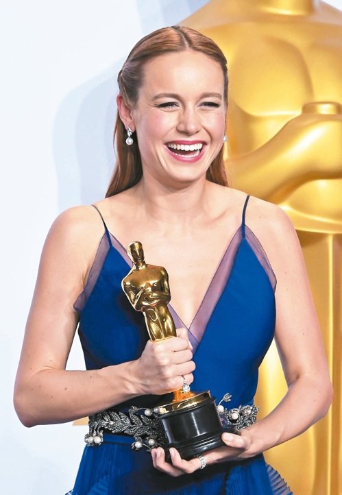 布莉拉森 Brie Larson  奧斯卡金像獎最佳女主角獎 